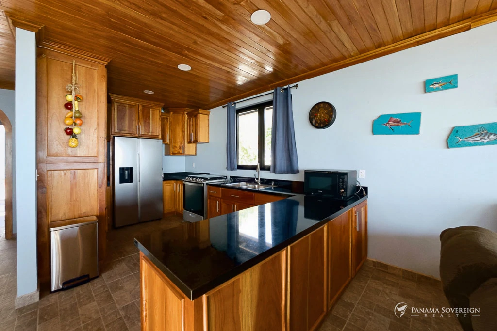 2 Bedroom House in Bucaro - Gallery image 8
