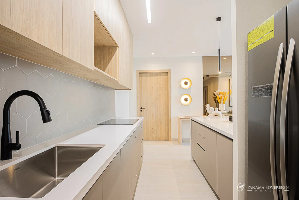 2 Bedroom Condo in Costa del Este - Gallery image 18