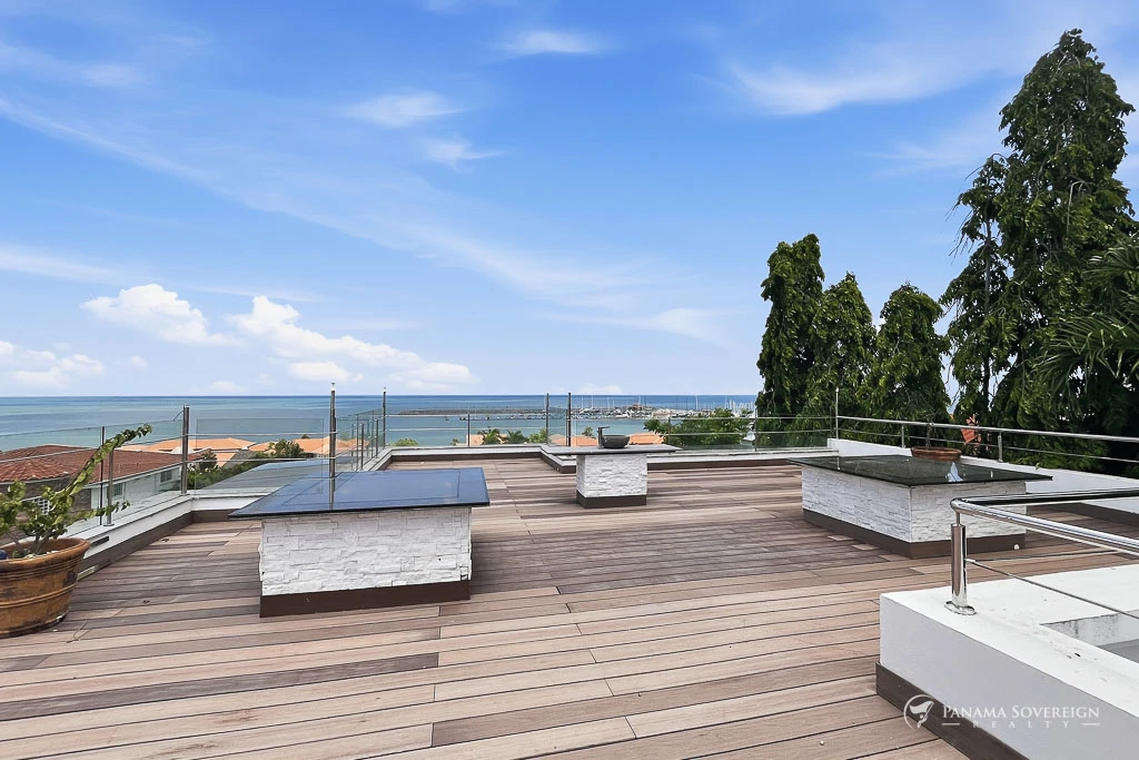 5 Bedroom House in San Carlos - Gallery image 42