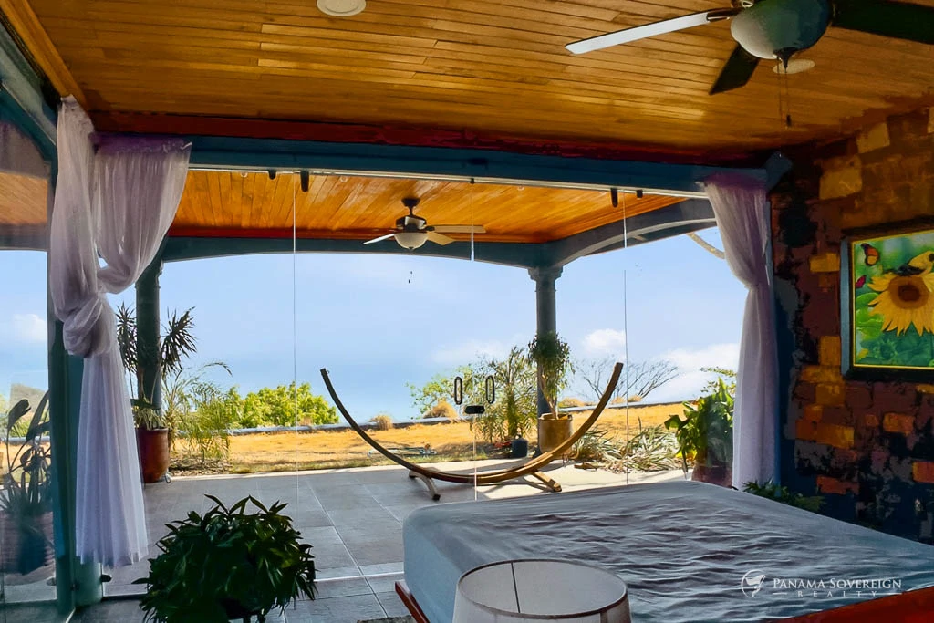 2 Bedroom House in Bucaro - Gallery image 11