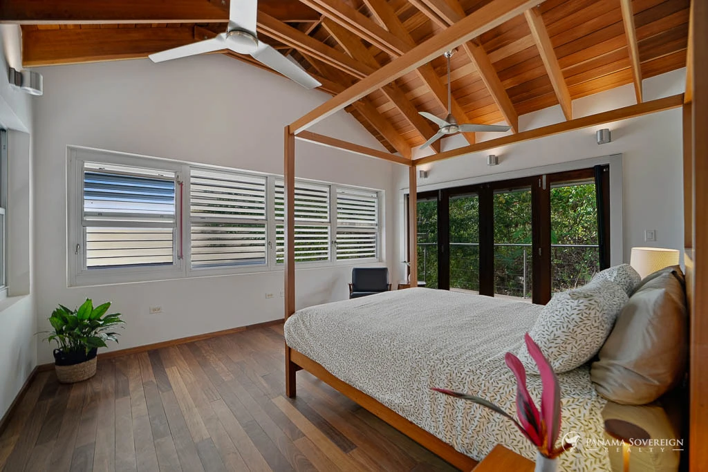 4 Bedroom House in Playa Venao - Gallery image 6