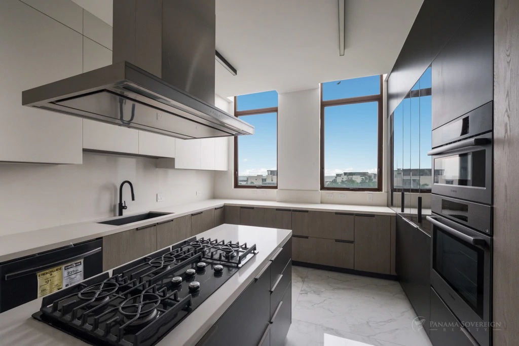 3 Bedroom Condo in Ocean Reef Islands - Gallery image 5