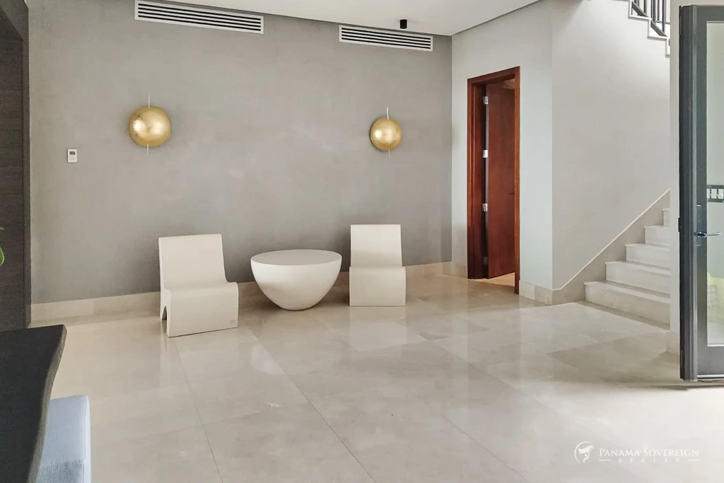 5 Bedroom House in Rio Hato - Gallery image 8