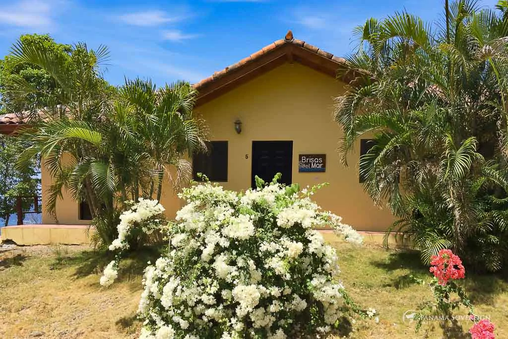 2 Bedroom House in Cambutal - Gallery image 5