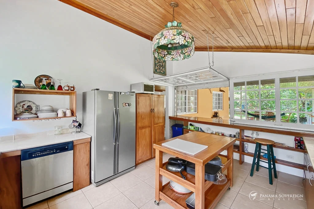 3 Bedroom House in San Carlos - Gallery image 7