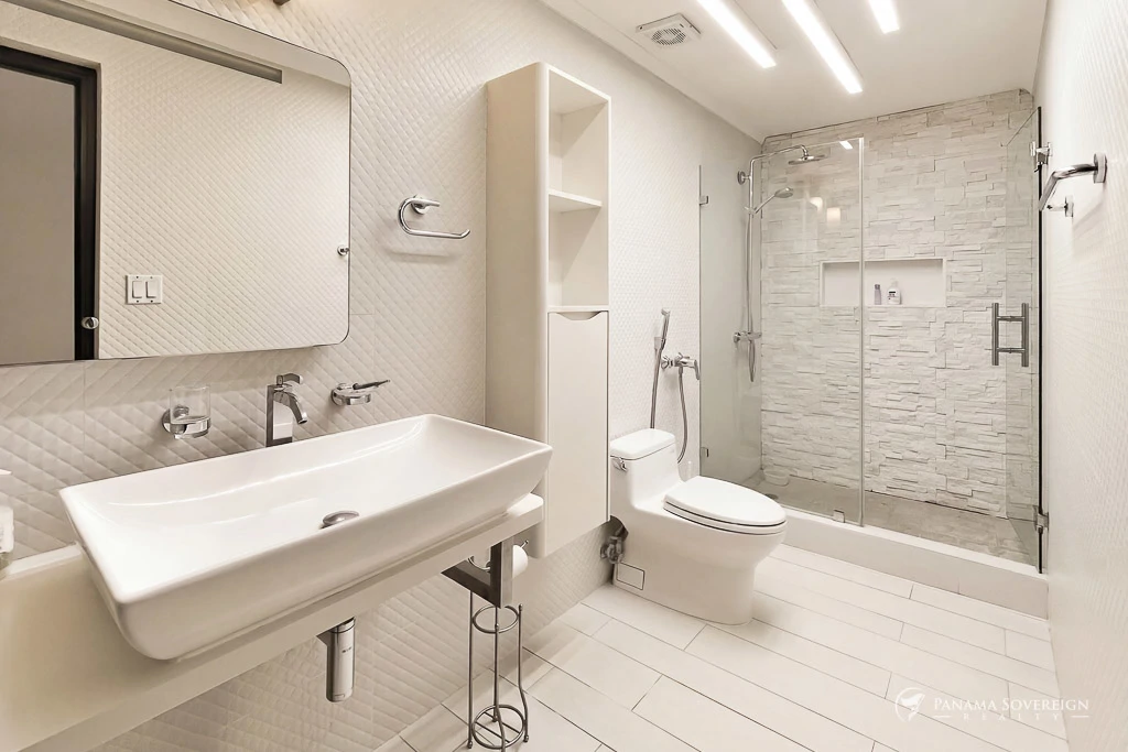 5 Bedroom House in San Carlos - Gallery image 24