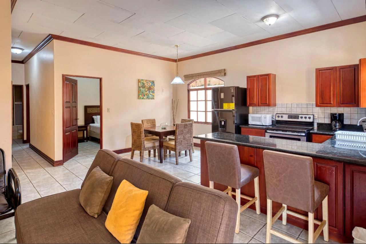 Price Reduced! Income-Generating Property in Costa Rica – Turnkey & Active Rental Business - Gallery image 11