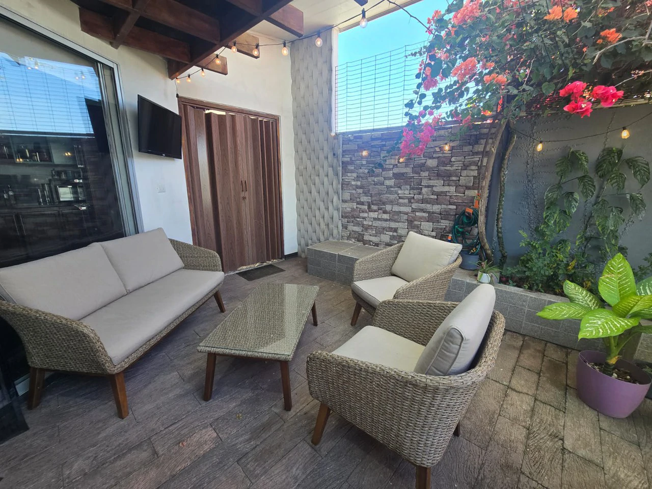 Beautiful House for Sale in a Gated Community - Gallery image 8