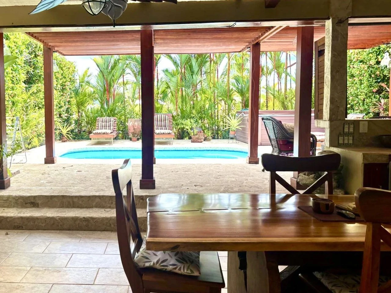 ARA 14: Fully Furnished and Home with Tons of amenities ie. Solar electricity - Gallery image 9