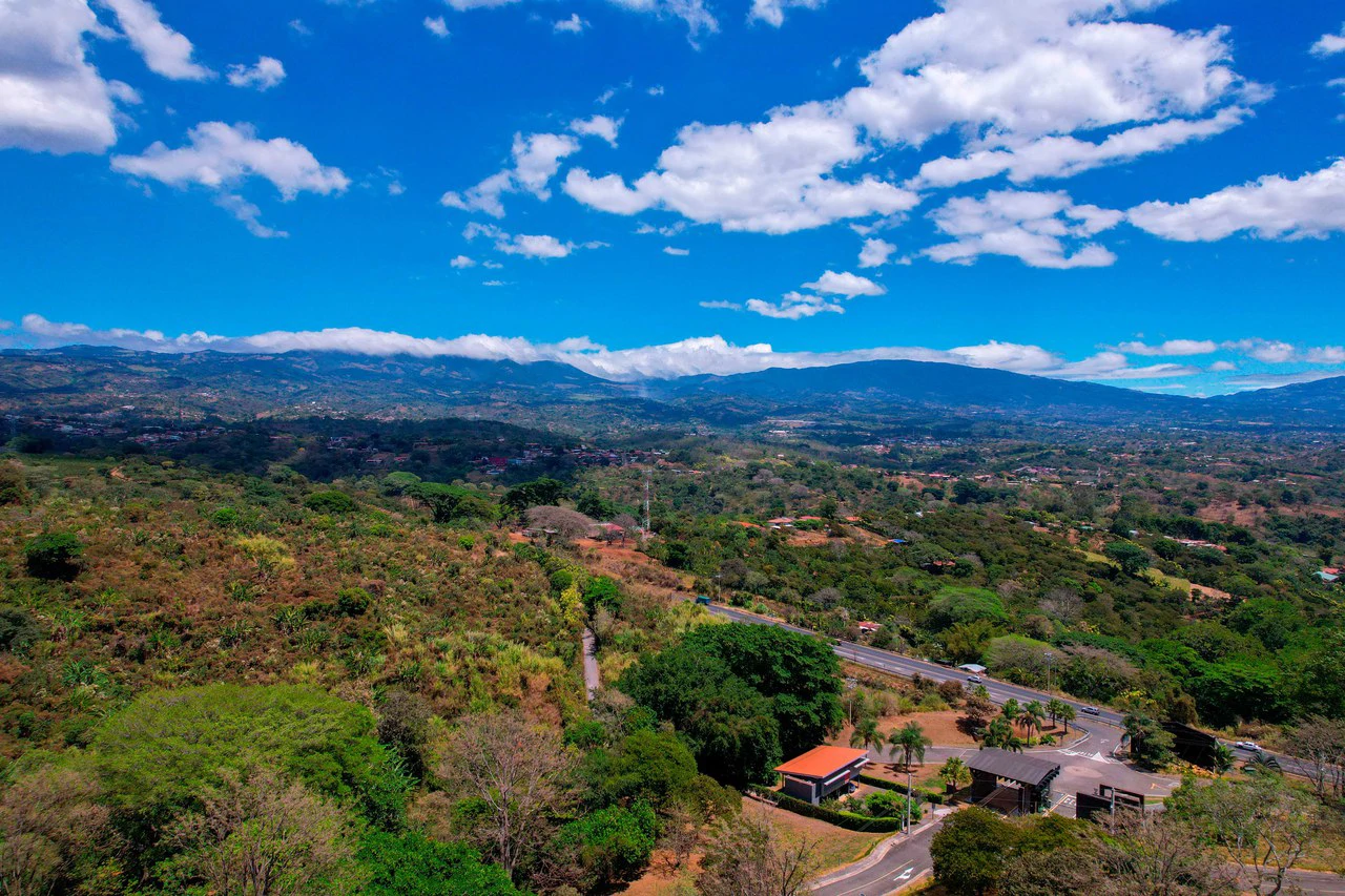Modern Oasis Home for Sale in Naranjo - Gallery image 49