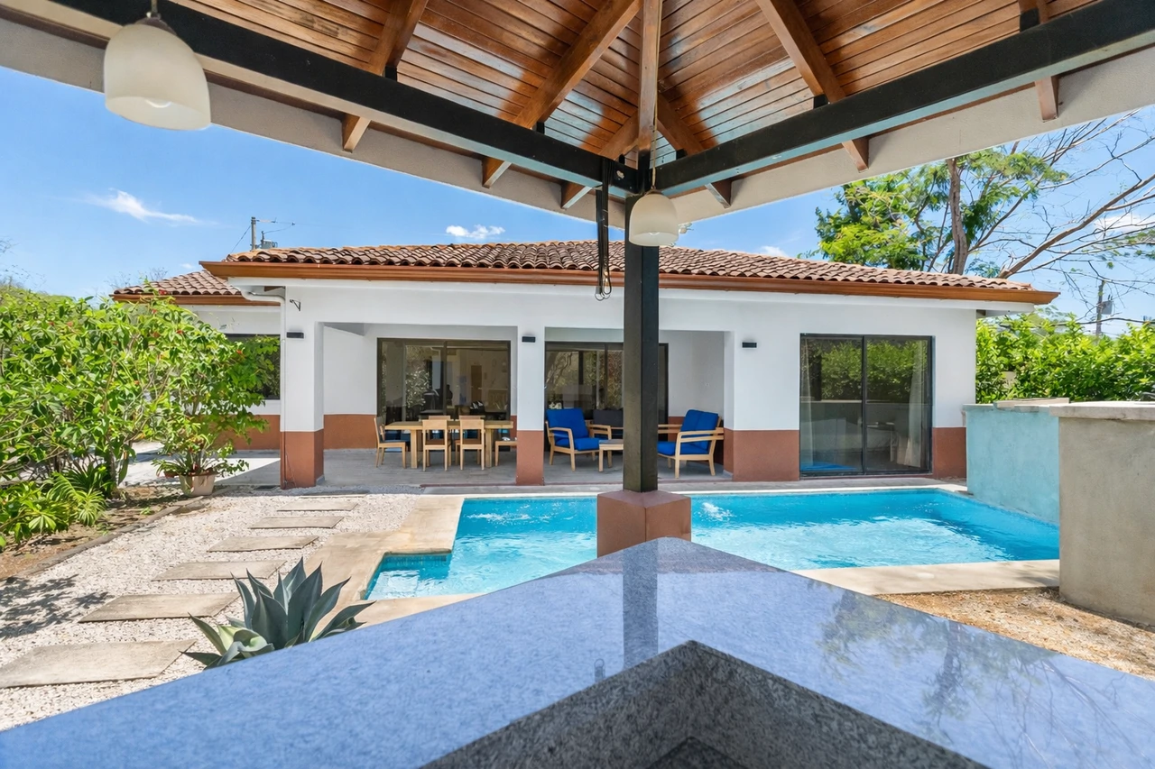 Modern-Style Home with Pool in Gated Community Near Tamarindo - Gallery image 22