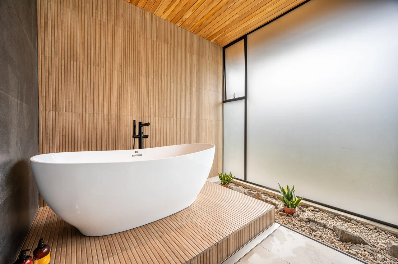 Casa Uchuva: Architectural Harmony of Wood, Stone, and Light - Gallery image 38