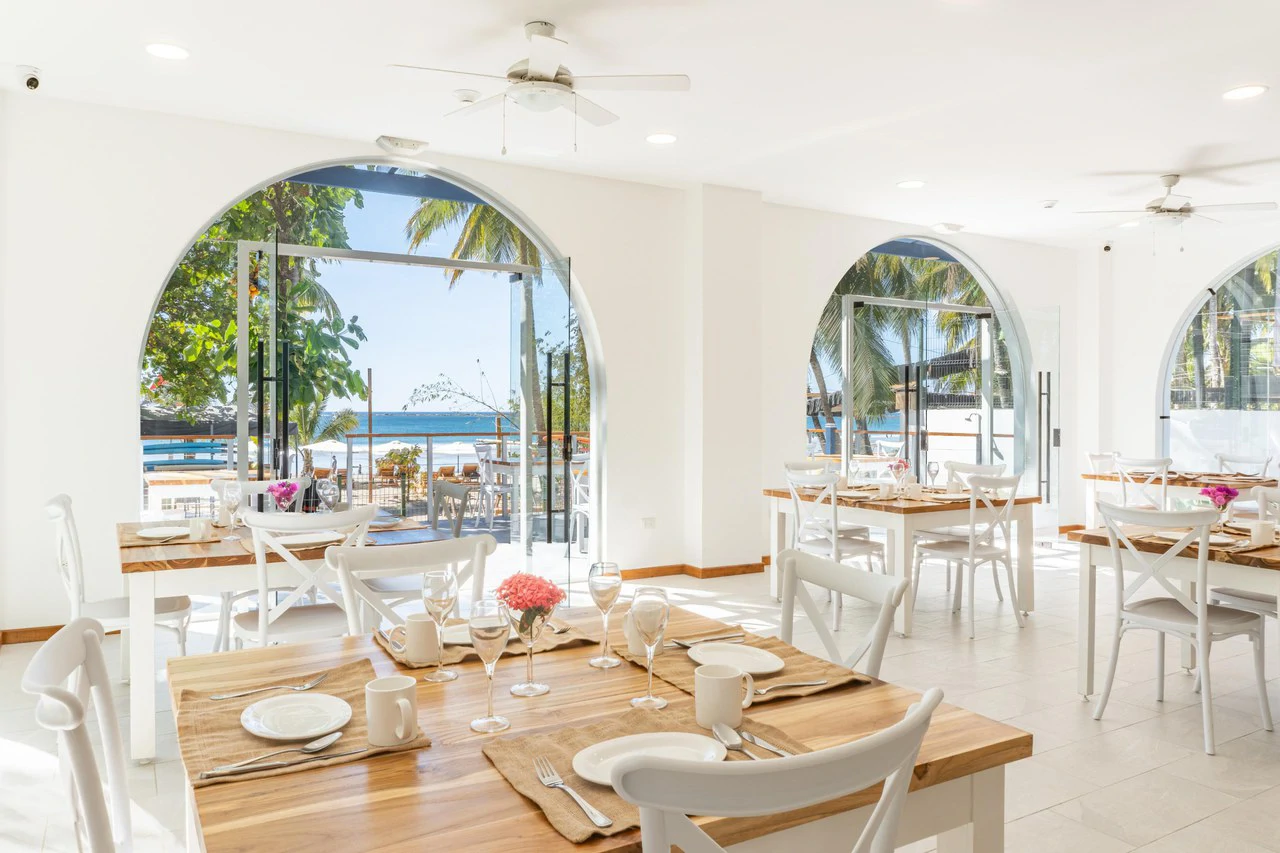 Beachfront Luxury Mixed Use Multi-Unit Residence - photo 18