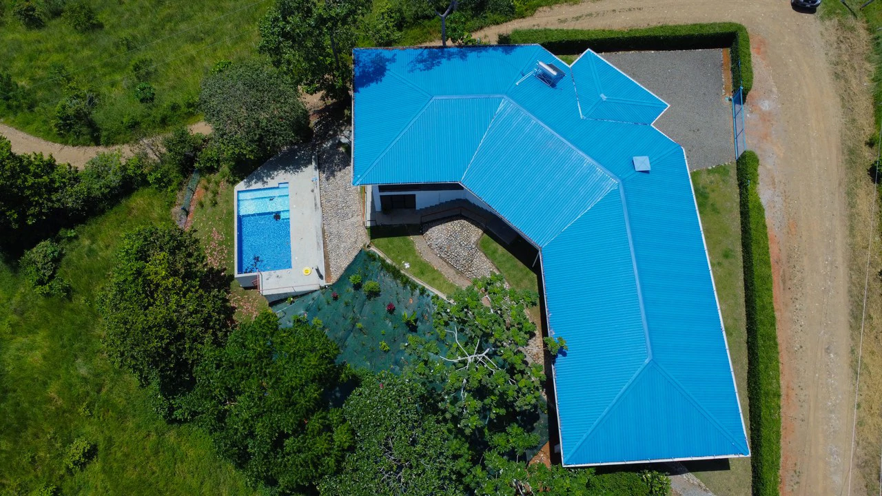 1.97 ACRES – 3 Bedroom Home With Pool, 360 Degree Mountain And Ocean View!!!!: Near the Coast and Mountain House For Sale in Platanillo de Dominical - Gallery image 5