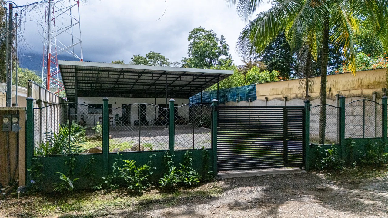 Charming and Affordable 1-bedroom home in Uvita - Gallery image 16