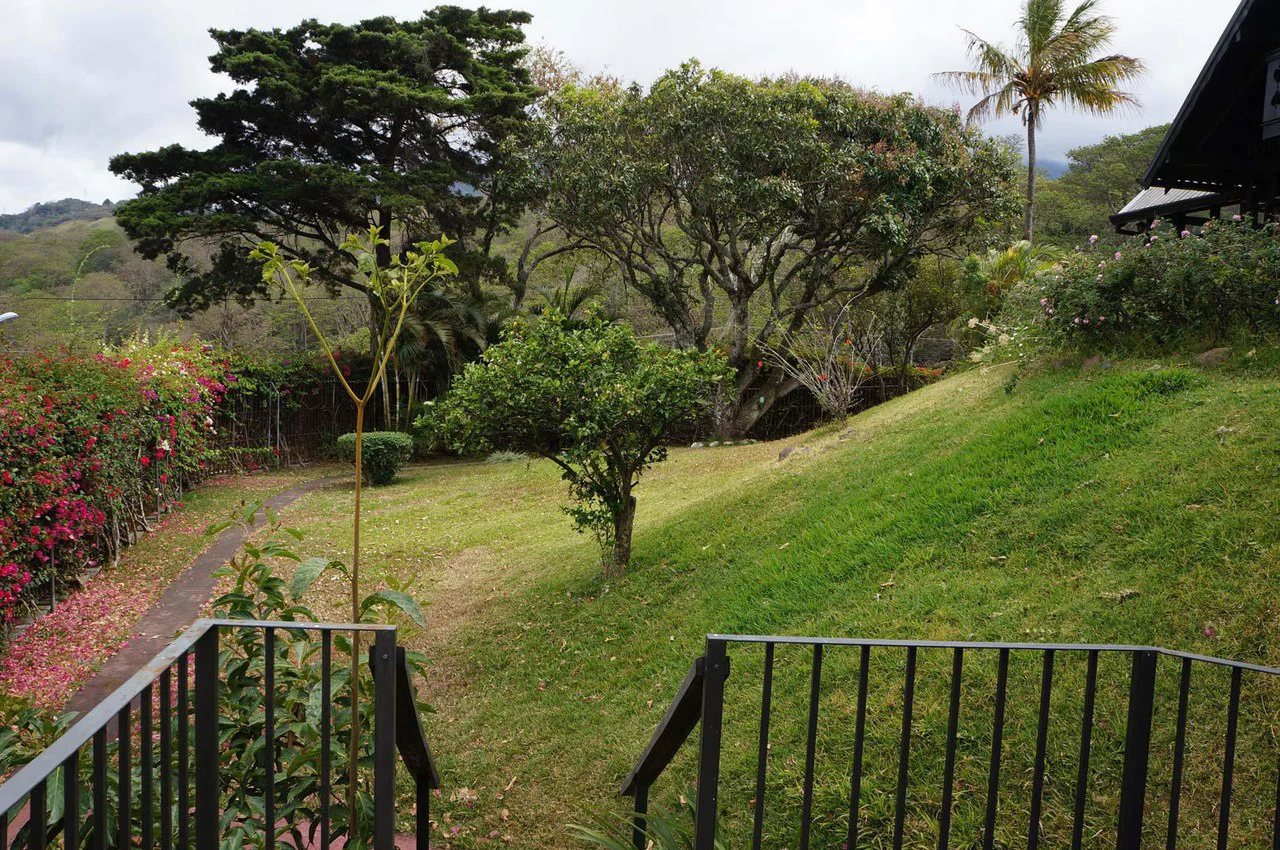 ID 3084:: 5 Bedroom Panoramic View. Home with Pool and Guest Apartment for Sale in Escazu - Gallery image 3