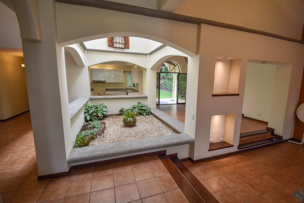 House For Sale in Pozos - Gallery image 5