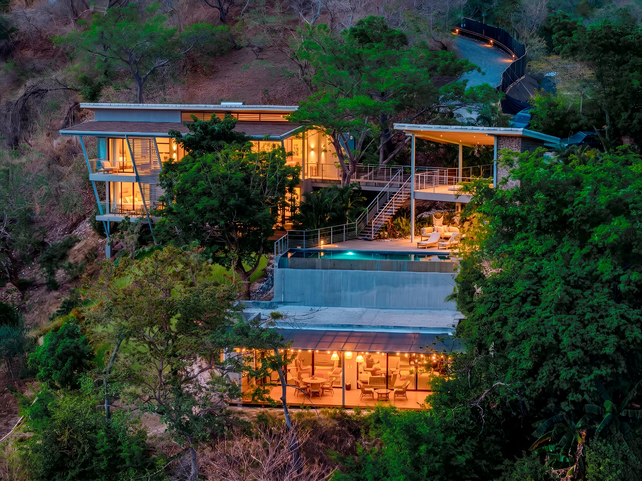 Casa Bosque y Mar: Luxury Ocean & Jungle Retreat in Las Ventanas, Playa Grande - Gallery image 2