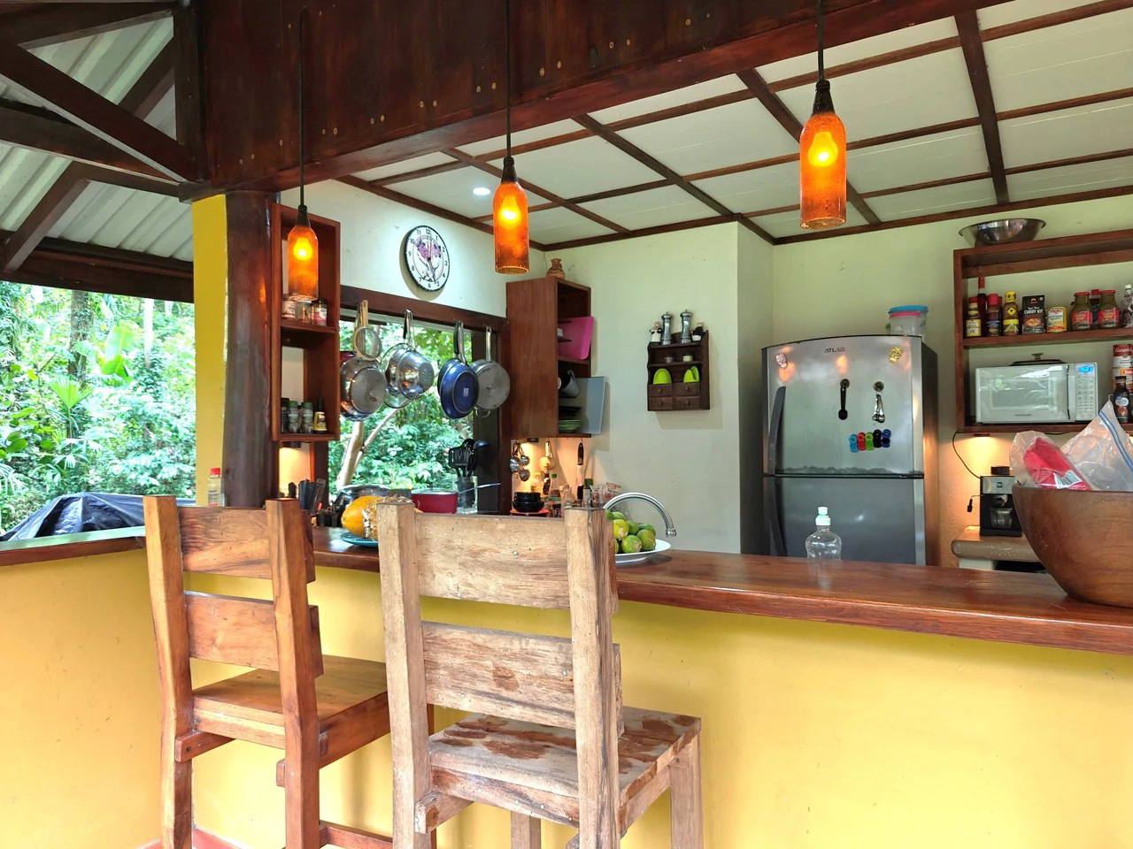 Authentic Caribbean Charmer for Sale in Playa Negra, Puerto Viejo: Traditional Caribbean Wooden Home in Playa Negra on 2600 sqm Lot - Gallery image 6