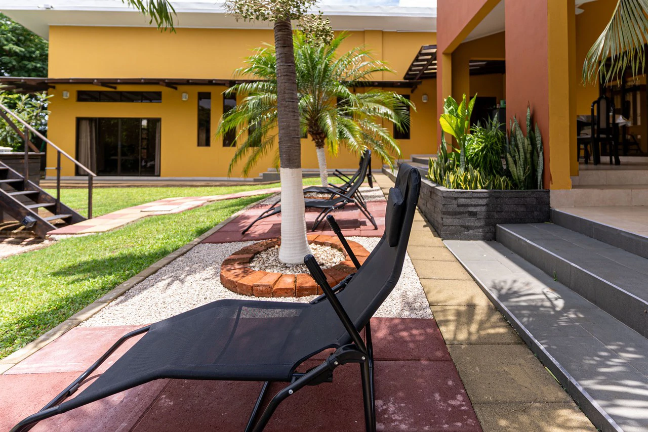 Modern Furnished Home Just 5 Minutes from Downtown Grecia - Gallery image 35