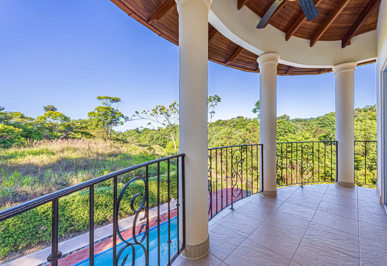 Elegant 3 Bedroom + Office Jungle Home in Puesta Del Sol, Ojochal - Gallery image 20