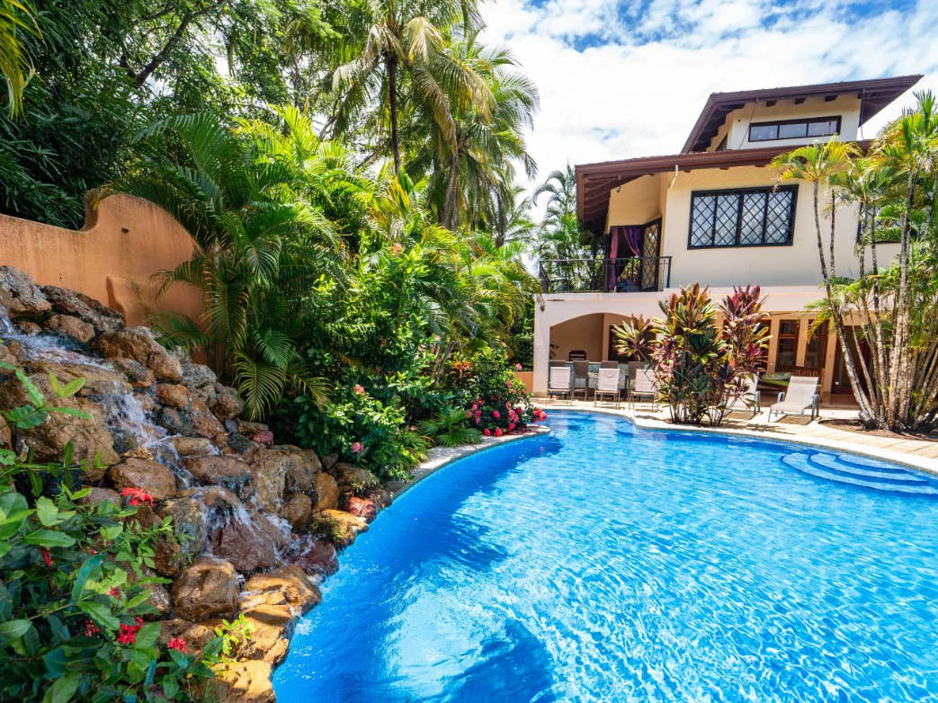 Oasis - Tropical Haven with Two Homes in Carrillo - Gallery image 3