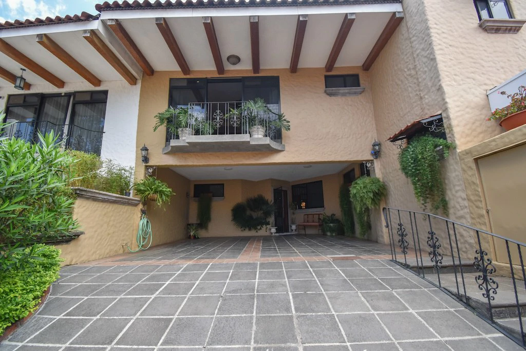 House For Sale in San Antonio - Gallery image 23