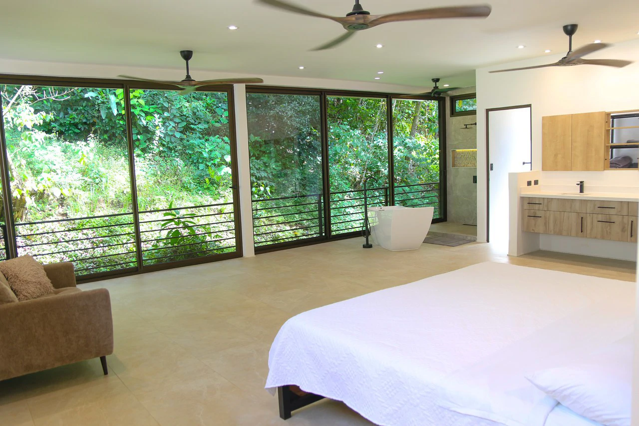 La Ecovilla Casa Colibri: Beautiful Modern Eco Village Dream Home - Gallery image 2