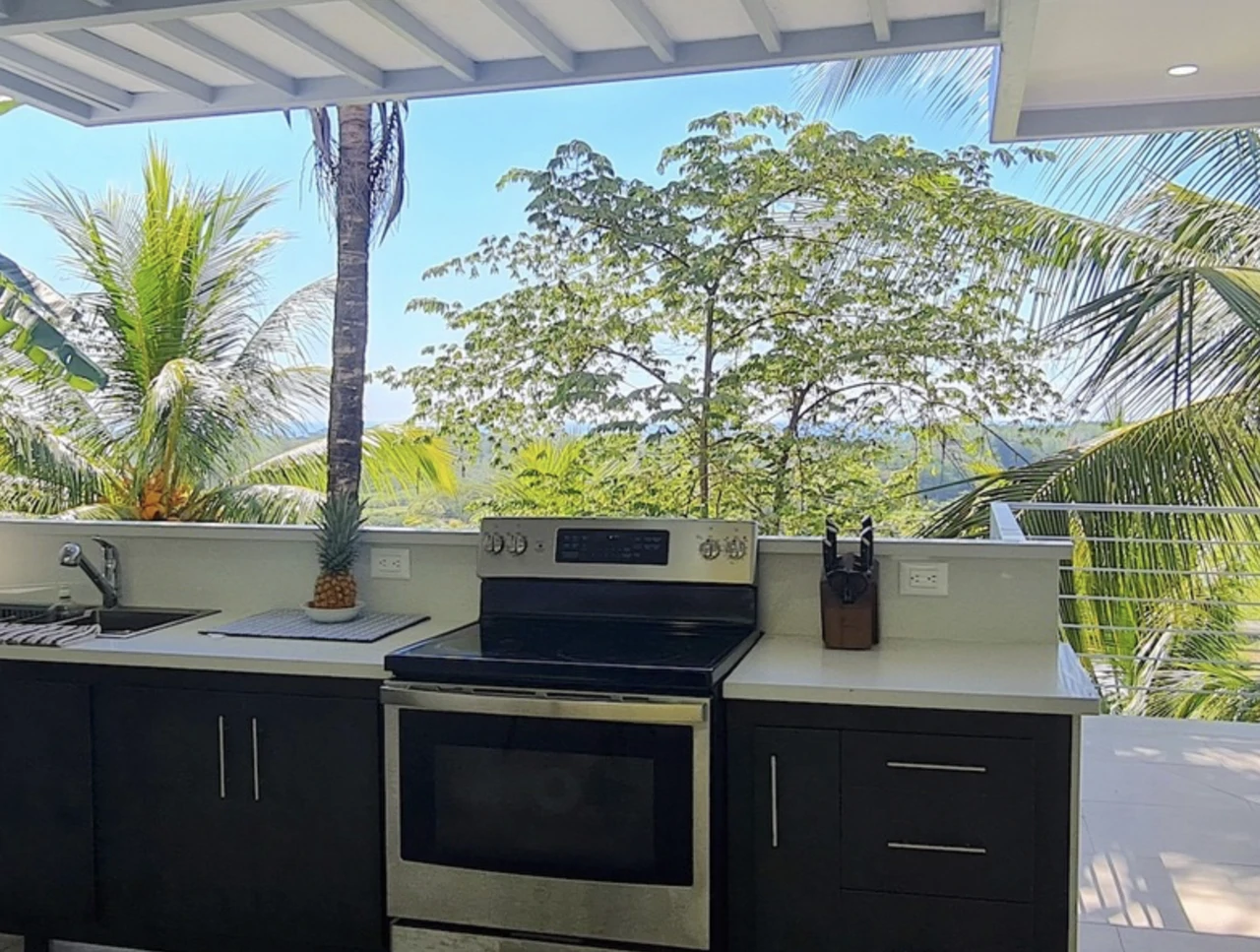 APARTMENT TOWER FOR SALE IN DOMINICAL, PUNTARENAS WITH OCEAN VIEW - Gallery image 16