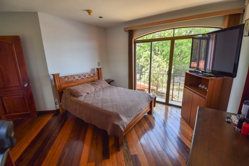 House For Sale in San Rafael - Gallery image 22