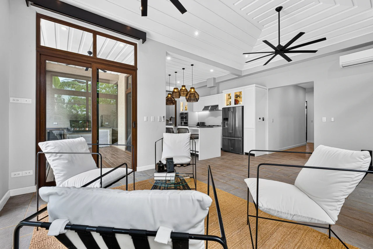 Casa Arcana: Luxury 3BR Condo with Private Pool in Tamarindo Parks | Walk to Beach - Gallery image 4