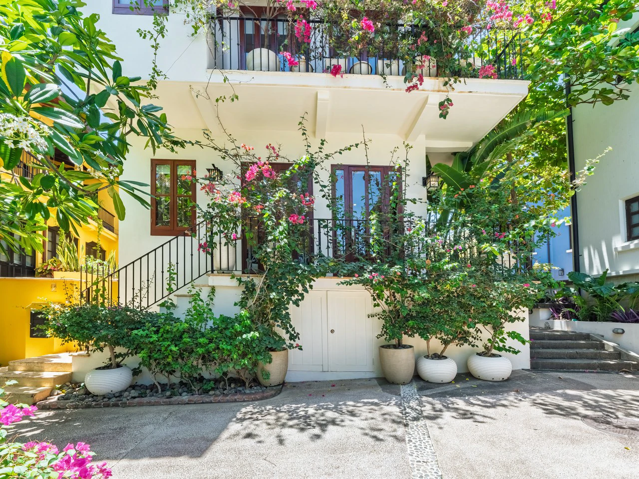 25 Paseo Del Mar: Best-Priced Beachfront Home in Las Catalinas - Gallery image 44