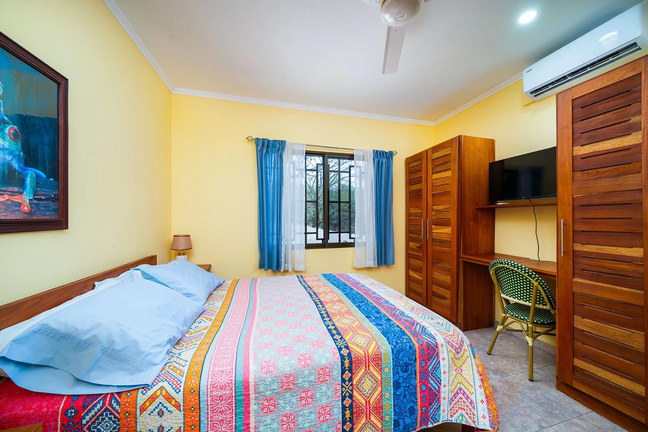 Casa Cartagena: 2Acre Home with Mountain Views in Gated Rancho Cartagena - Gallery image 13