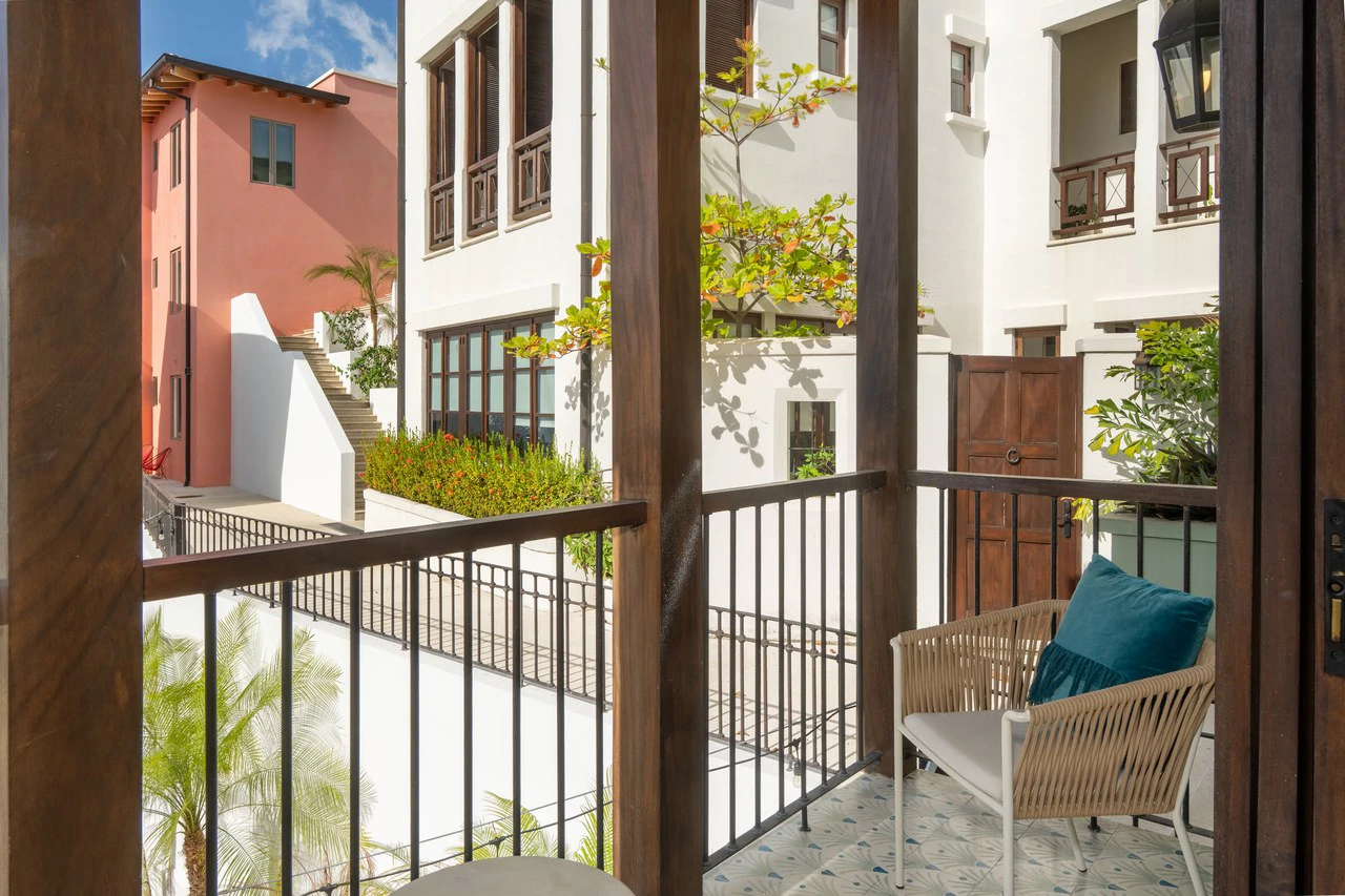 Casa Acuarela: Steps from the Beach & Beach Club, Impeccable 4-Bedroom Home in Las Catalinas - Gallery image 15