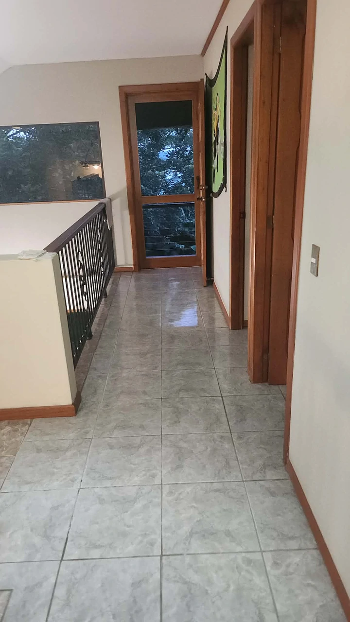 2 Bedroom home with lake and volcano view - photo 14