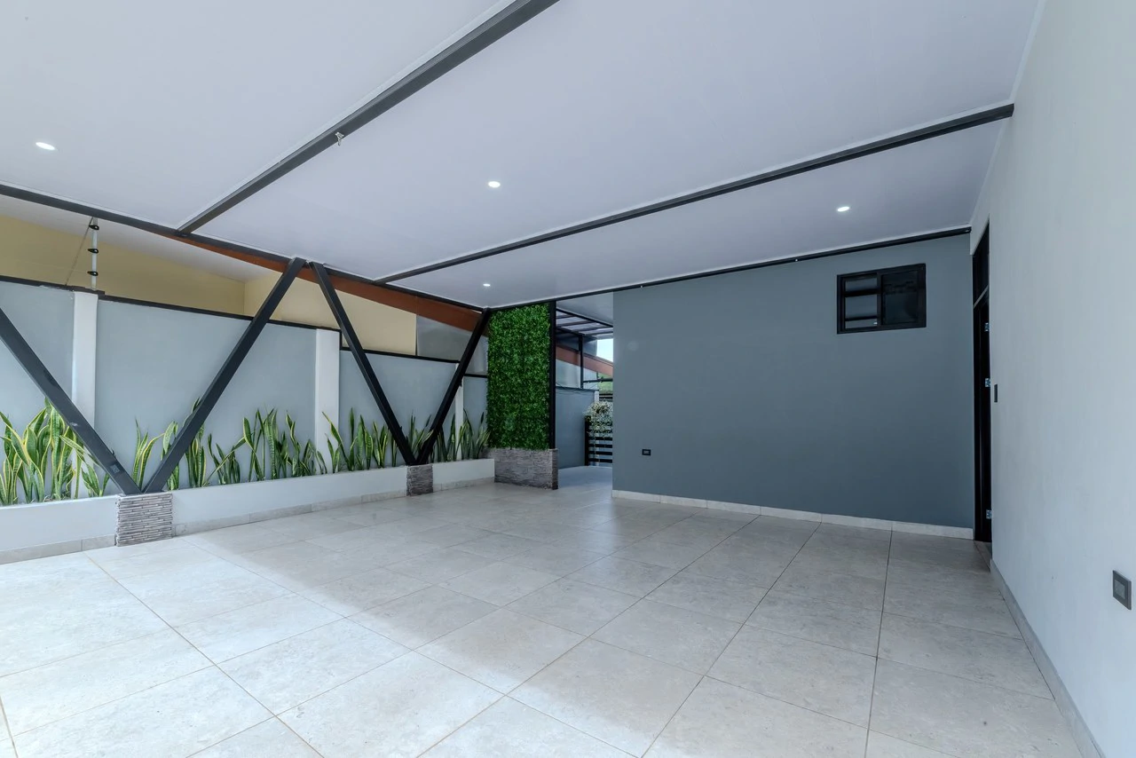 Modern Home in Pérez Zeledón | 3 bedroom, 2 bathroom - Gallery image 27
