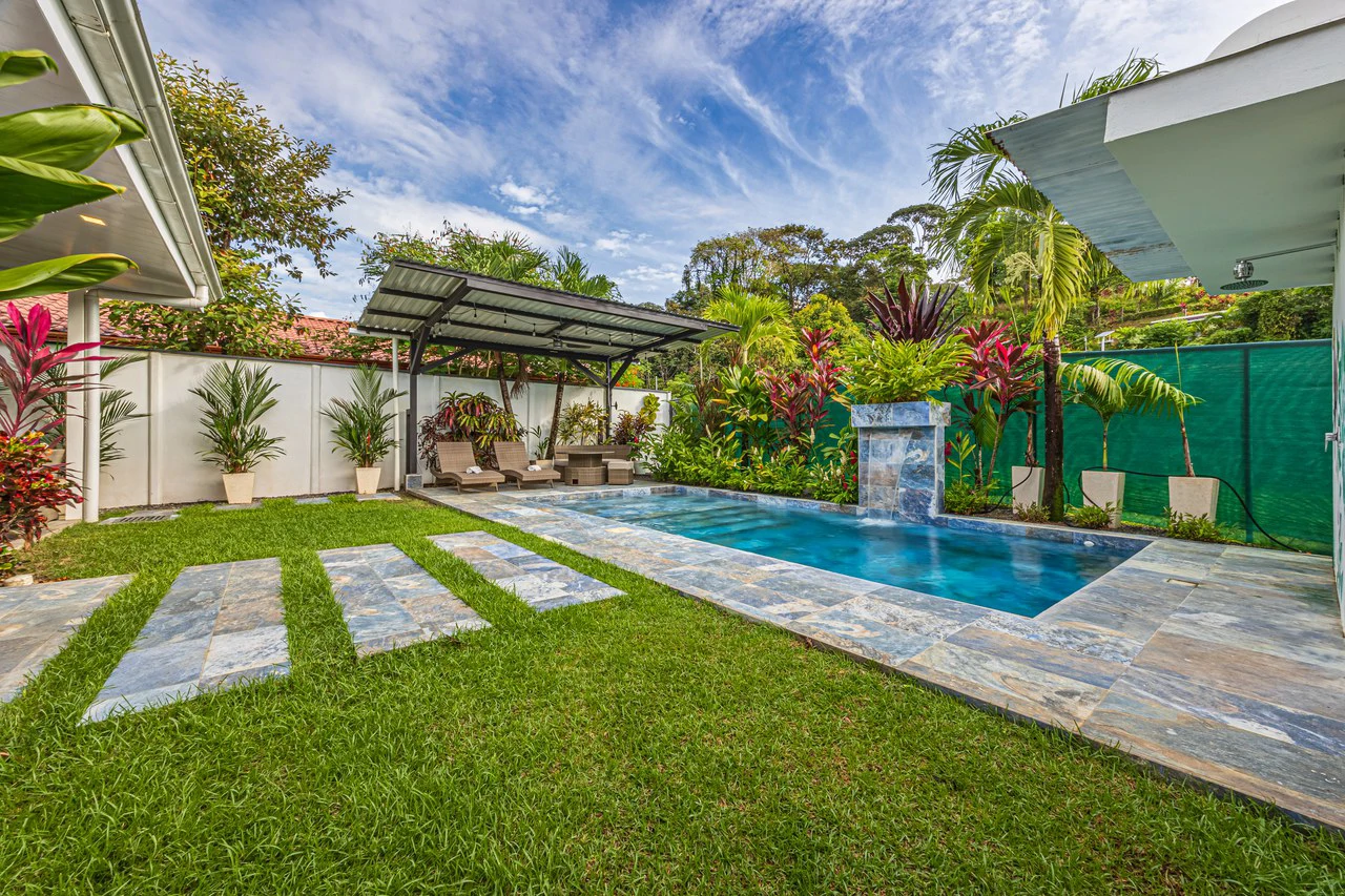 Elegant Tropical Home | 5 Minutes from Marino National Park: Near the Coast House For Sale in Bahía Ballena - Gallery image 71