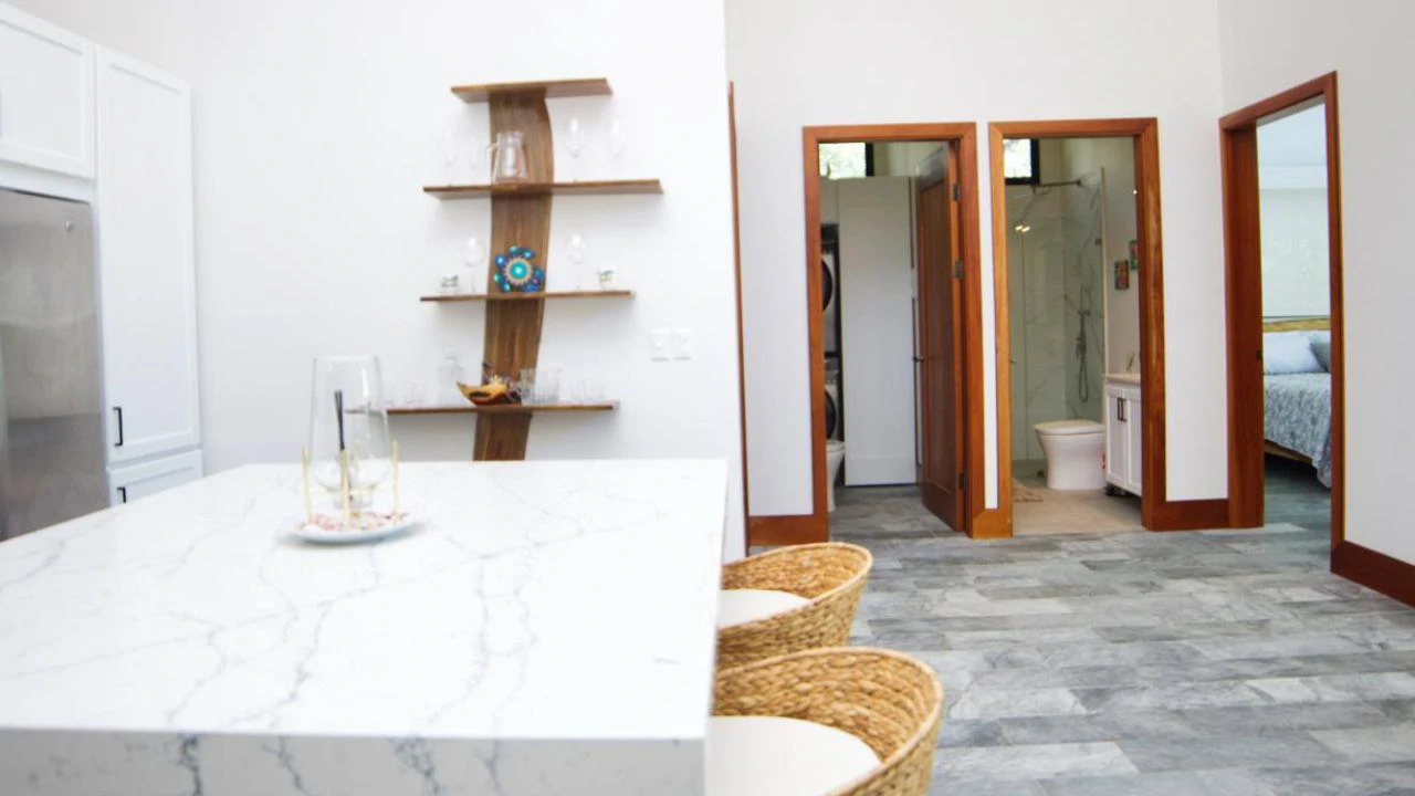 Colibri: 2-Bedroom Home Under Construction Near Playa Pájaros - Gallery image 6