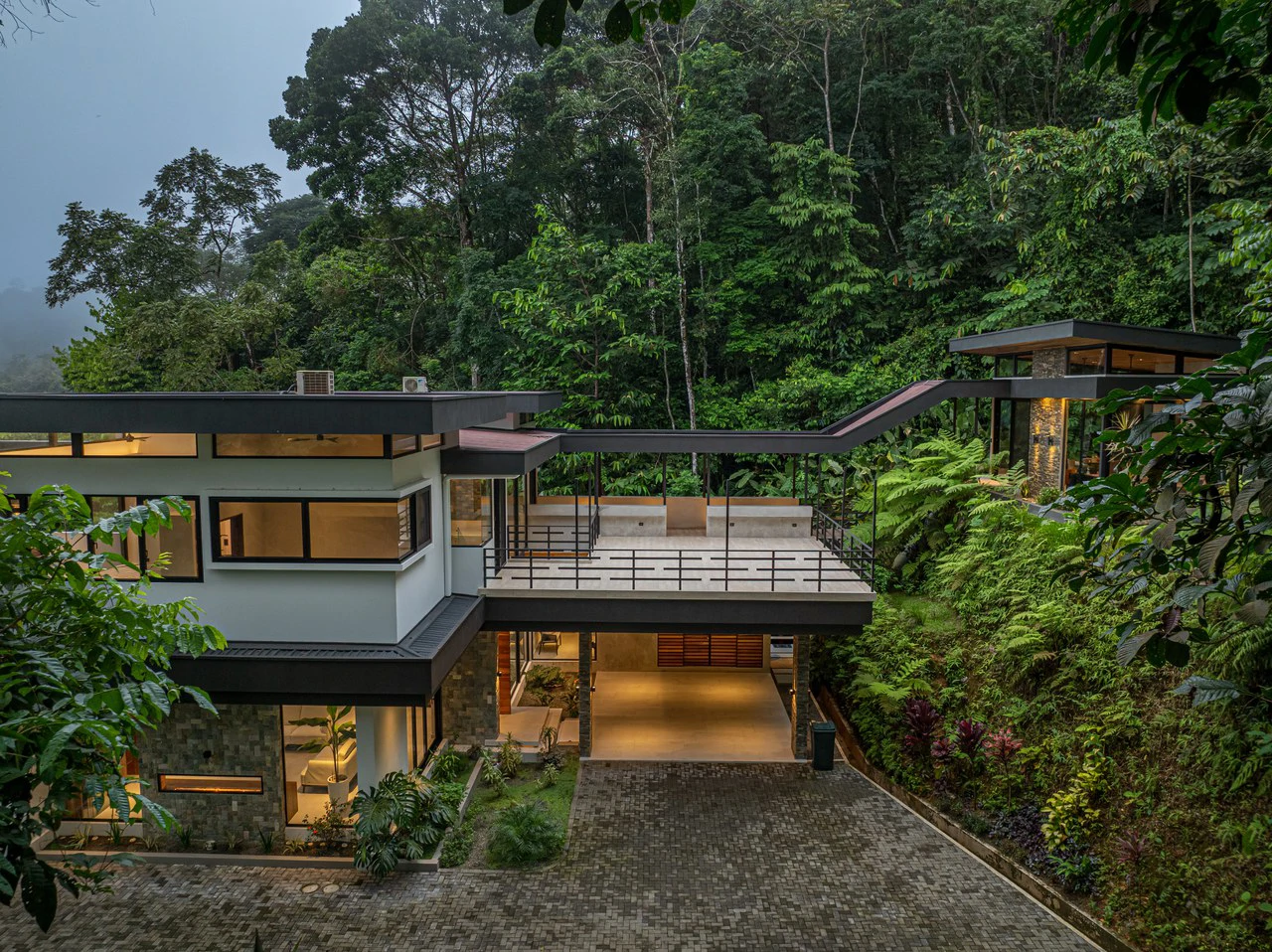 Casa Koules: Architectural 5-Bedroom Oceanview Estate in Prestigious Costa Verde Estates - Gallery image 72