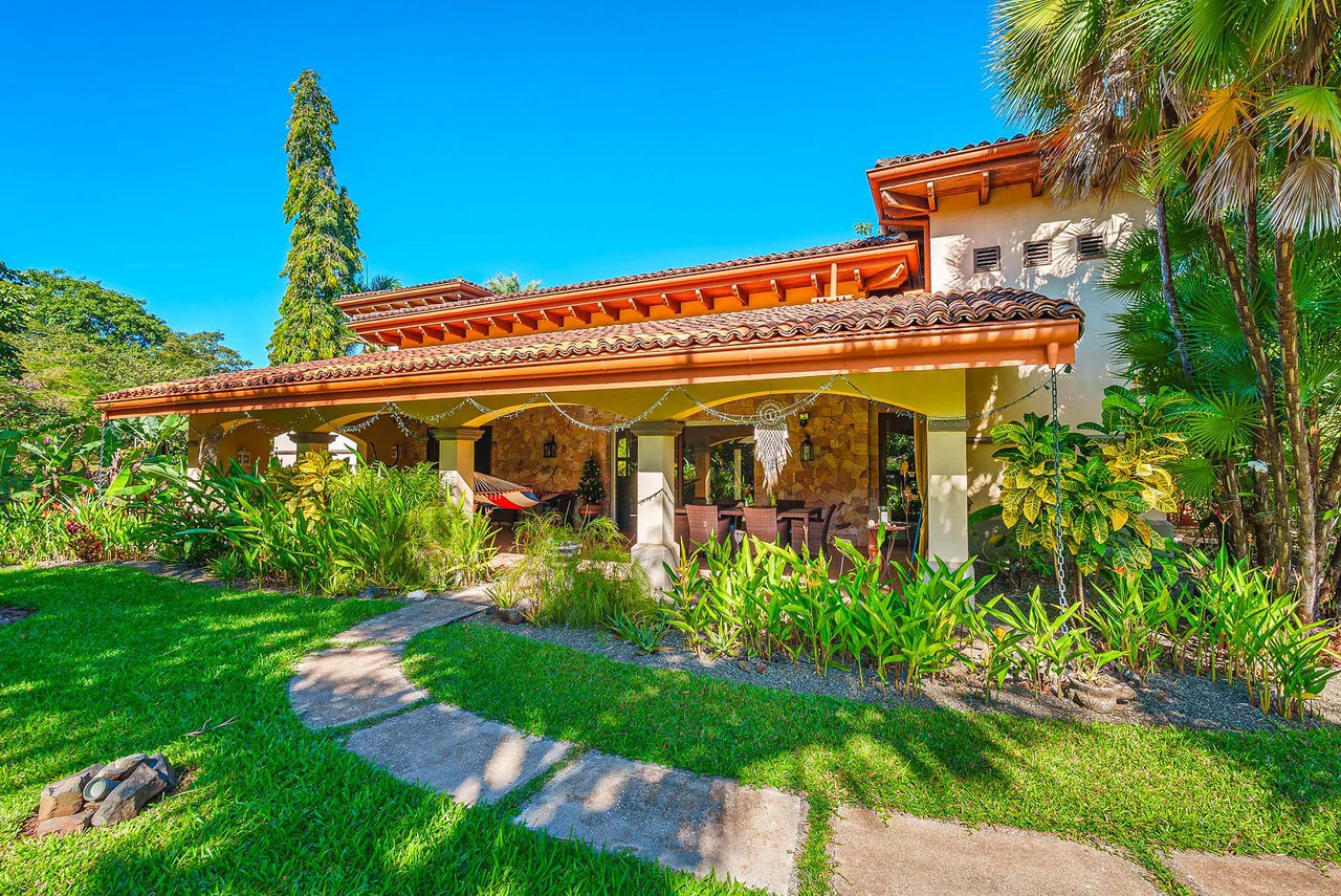 Paraiso Suizo: Turnkey Multi-Residence Compound Near Playa Negra - Gallery image 9