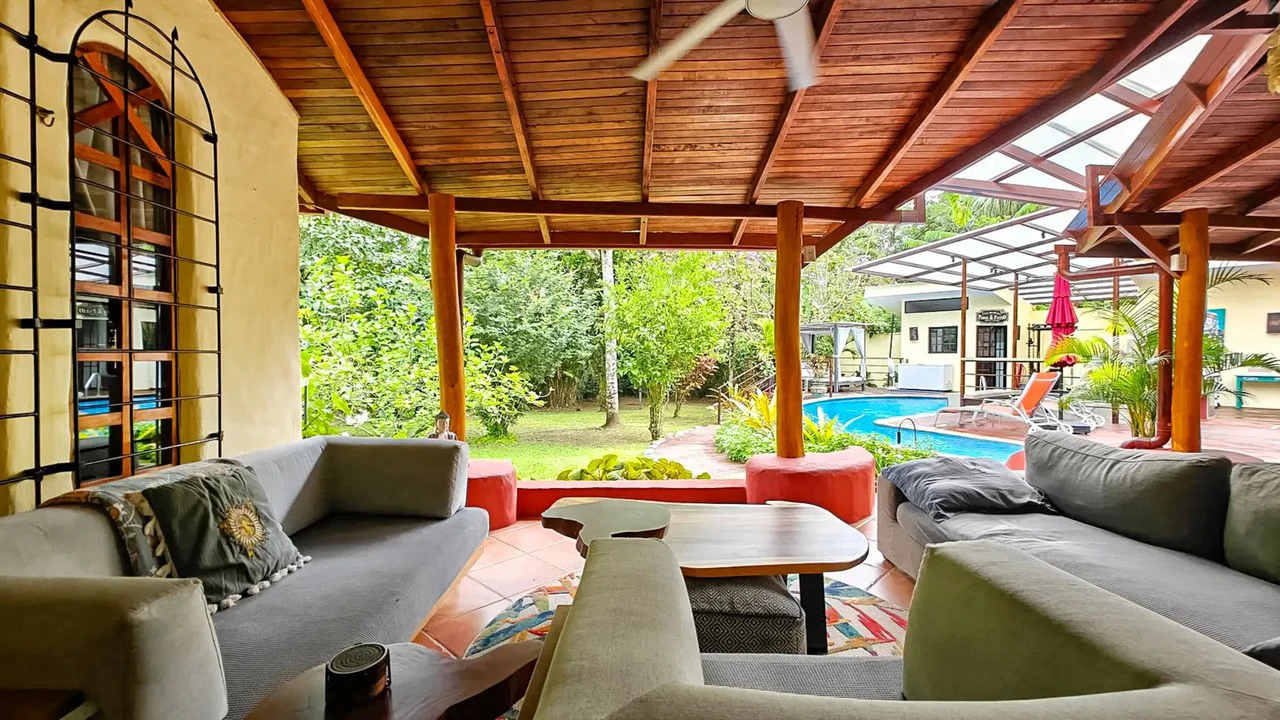 ID 956: Turnkey Entertainment Home with Pool on Titled 1,443m² Lot in Playa Chiquita - Gallery image 19