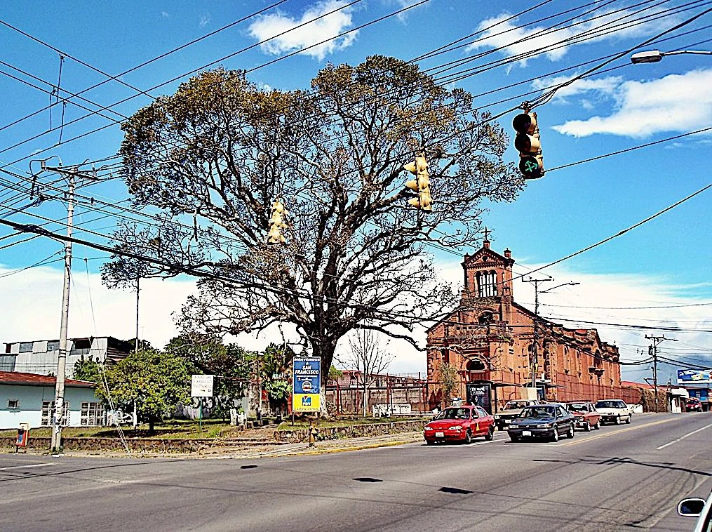 Goicoechea: Commercial Lot for Sale San Francisco Goicoechea High Vehicular Zone