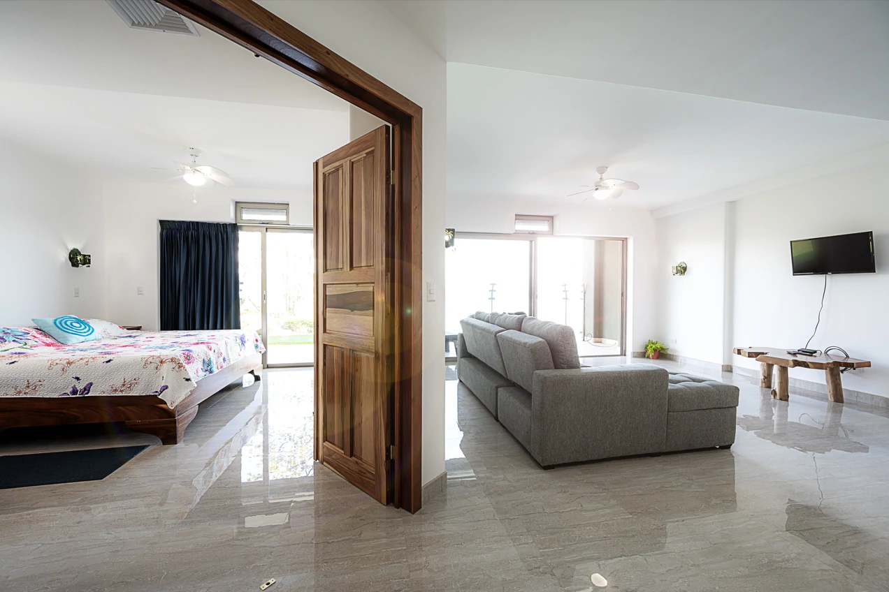 SELLER FINANCING AVAILABLE ! Luxurious Gated Condominium Community - Gallery image 26