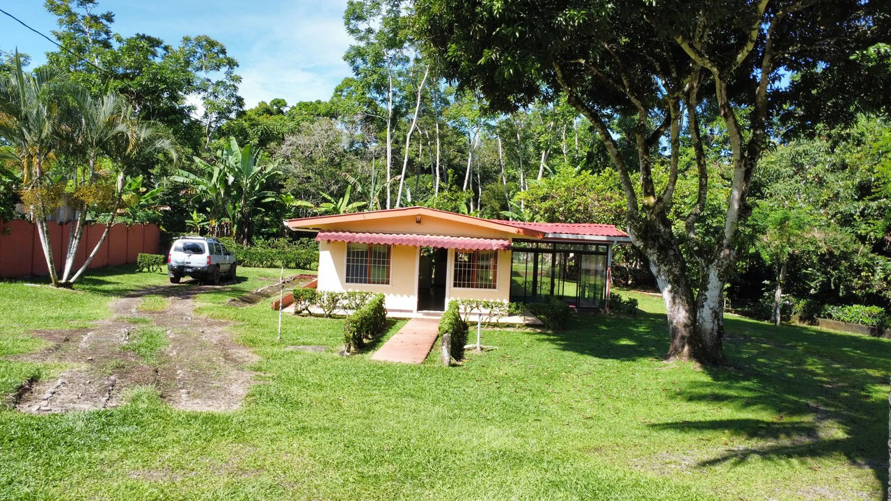 Mountain House For Sale in San Isidro del General - Gallery image 3