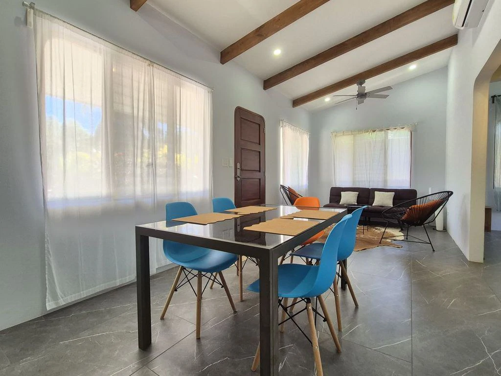 Casa Dulce Sueño: Charming 4-Bedroom Renovated Home with Brand New Pool in Peaceful Santo Domingo, close to Samara Beach - Gallery image 8