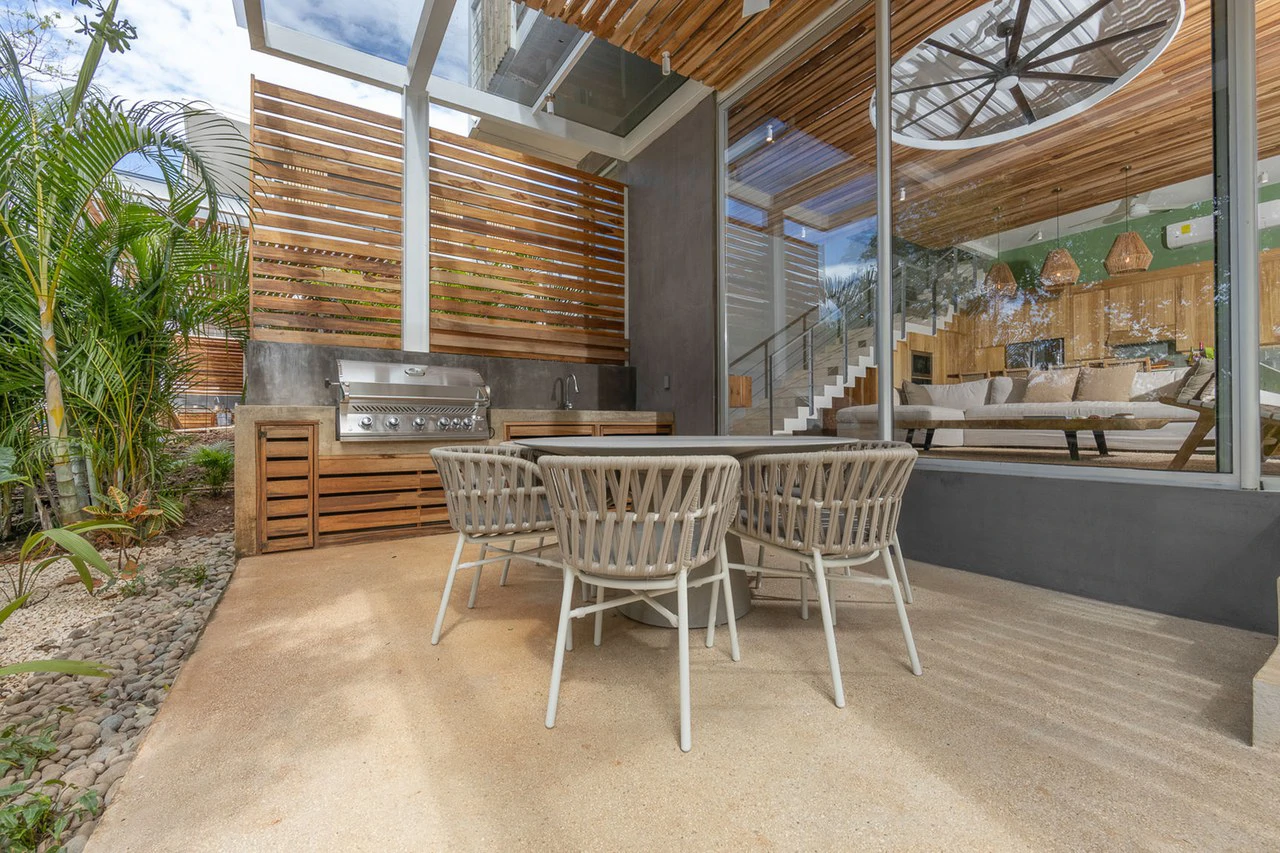 Casa C35: Stylish 4 Bedroom Home a Block to the Beach! - Gallery image 24