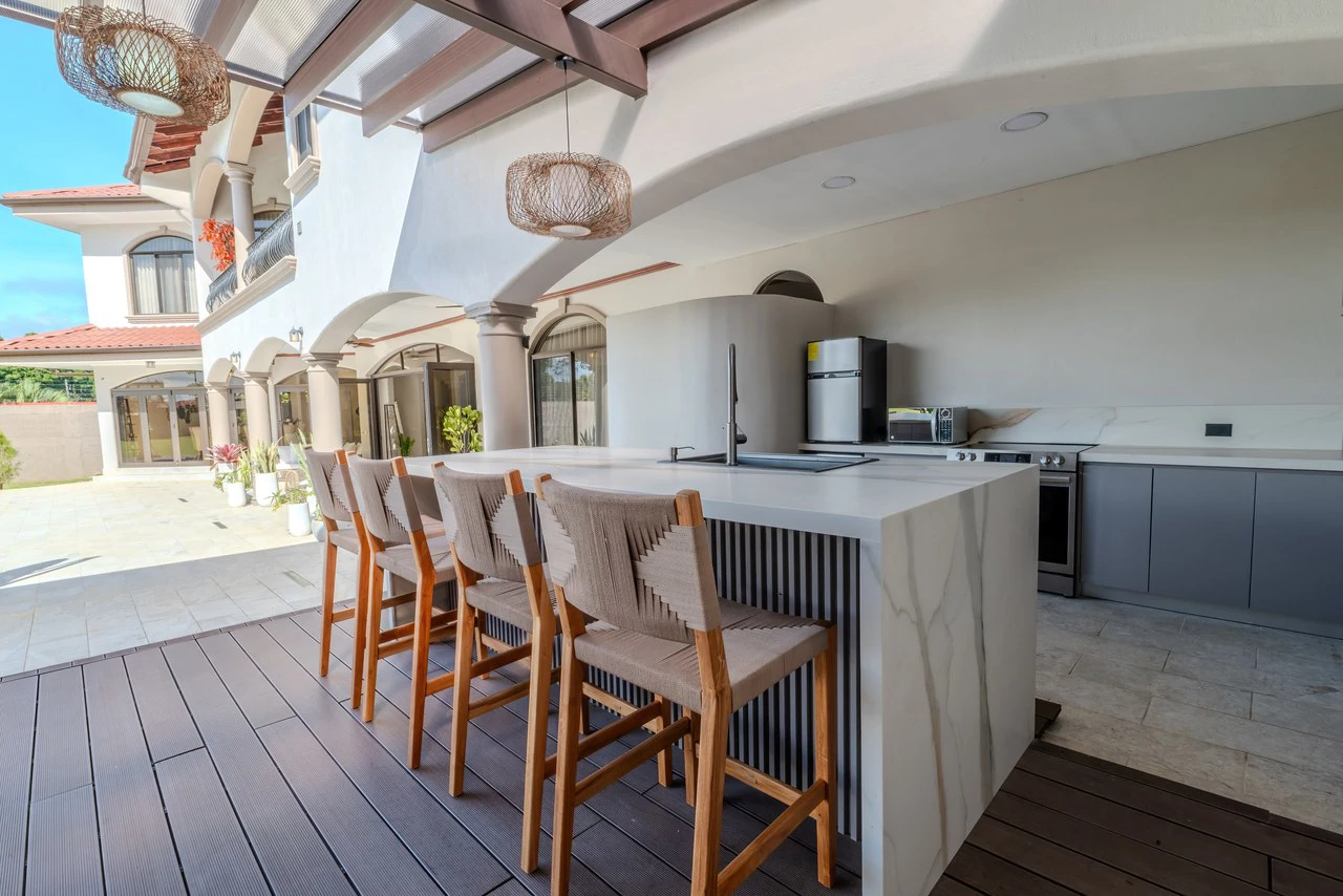 Luxury Home with Pool, Bar Area & Resort-Level Amenities | 6 br, 4.5 ba in Perez Zeledon - Gallery image 34