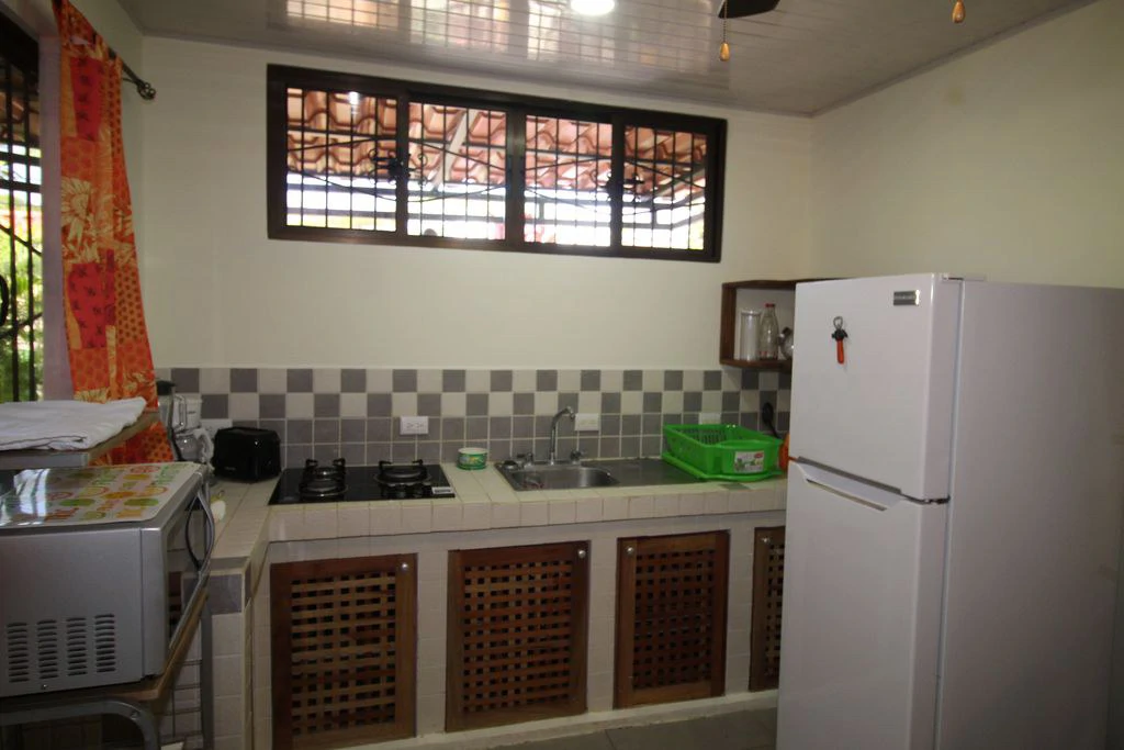 Casa Nela: Brand new multi-family home and income-producing property, steps from the beach - Gallery image 20