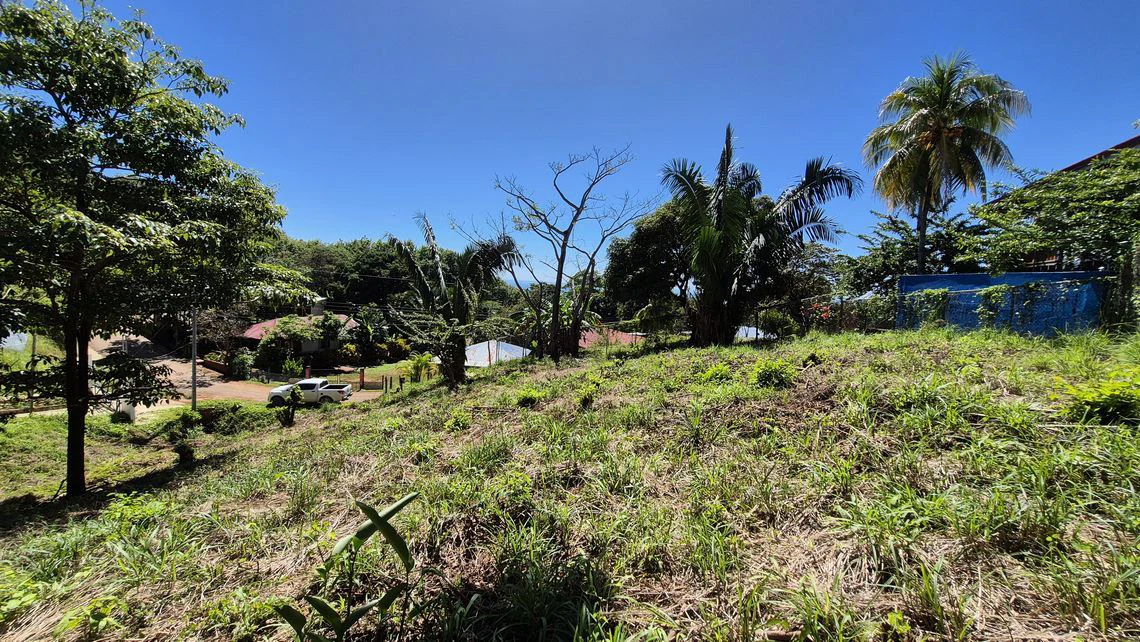 LOTE ALTO: Last Affordable 857 m² Lot in Peaceful Santo Domingo Village, Just 10 Minutes from Samara Beach - Gallery image 4