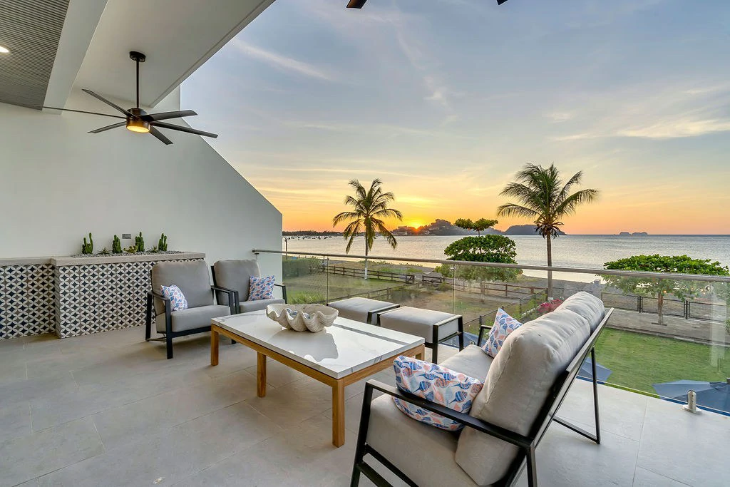 Villa Ballena: Sleek and Modern Beach House in Costa Rica - Gallery image 7